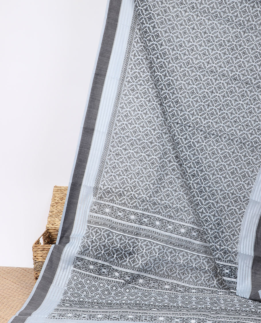 Grey geometric printed casual wear saree, self-border & pallu of geometric patterns