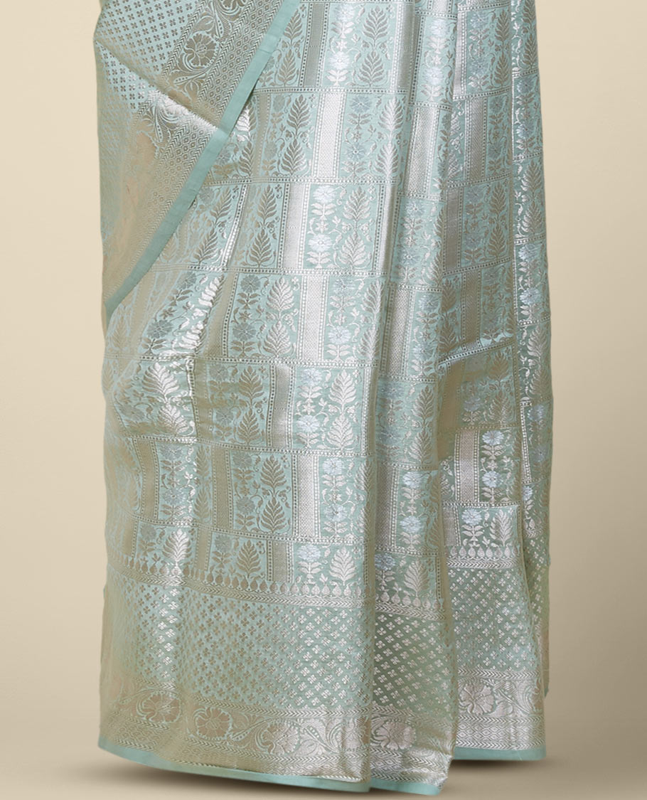 Green jacquard design dupion saree, zari border & pallu of intricate zari designs