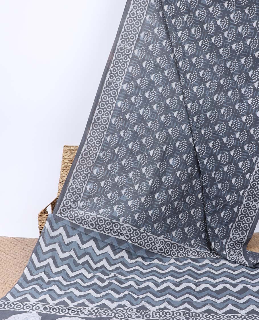 Grey unique motifs printed mul-mul cotton saree, self-border & pallu of chevron print