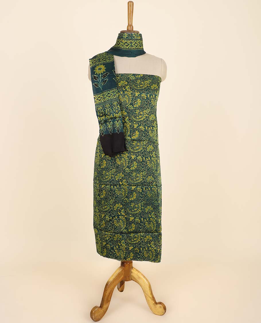 Black material chudidhar set, floral & paisley vine printed top, plain bottom & floral & paisley vine printed dupatta