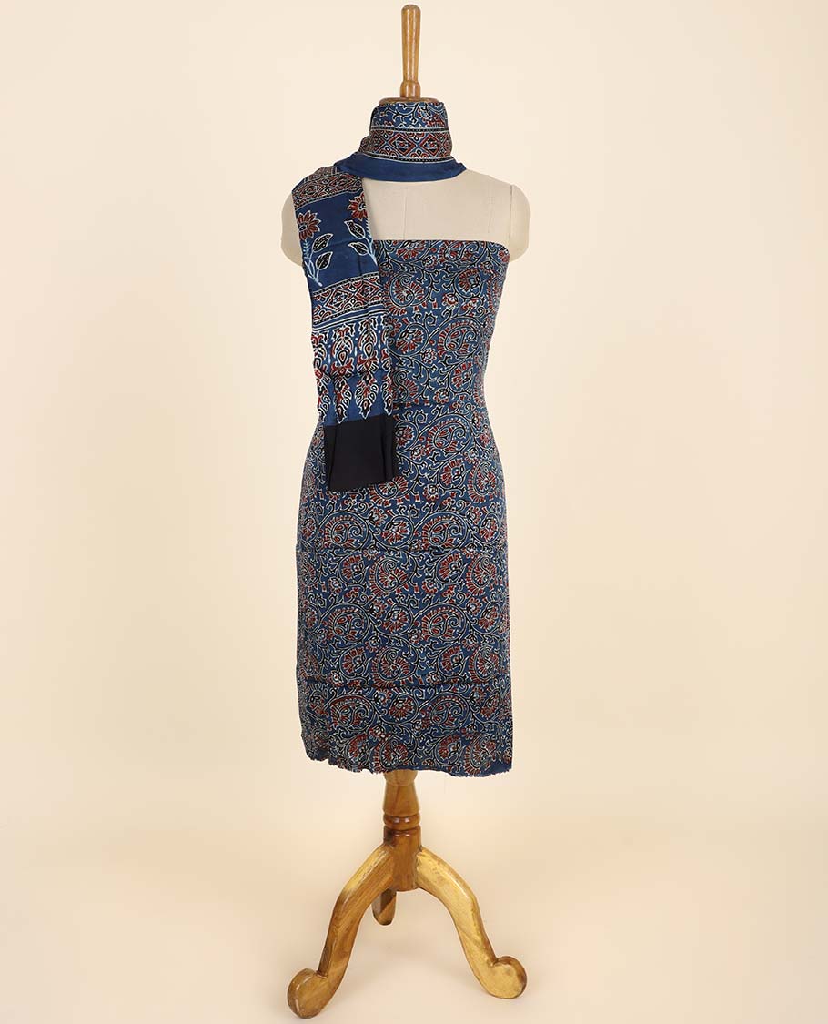 Black material chudidhar set, floral & paisley vine printed top, plain bottom & floral & paisley vine printed dupatta
