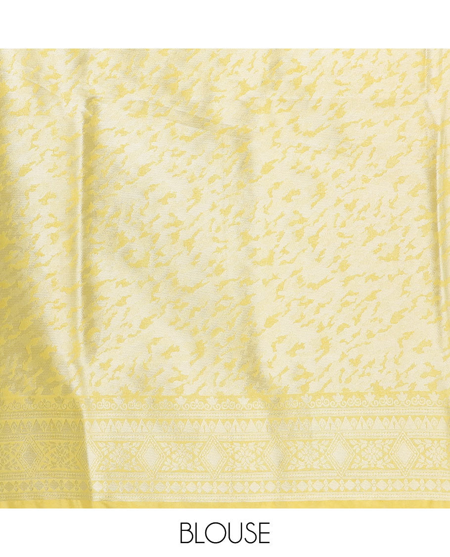 Green jacquard softy silk saree, traditional design border & pallu of intricate designs