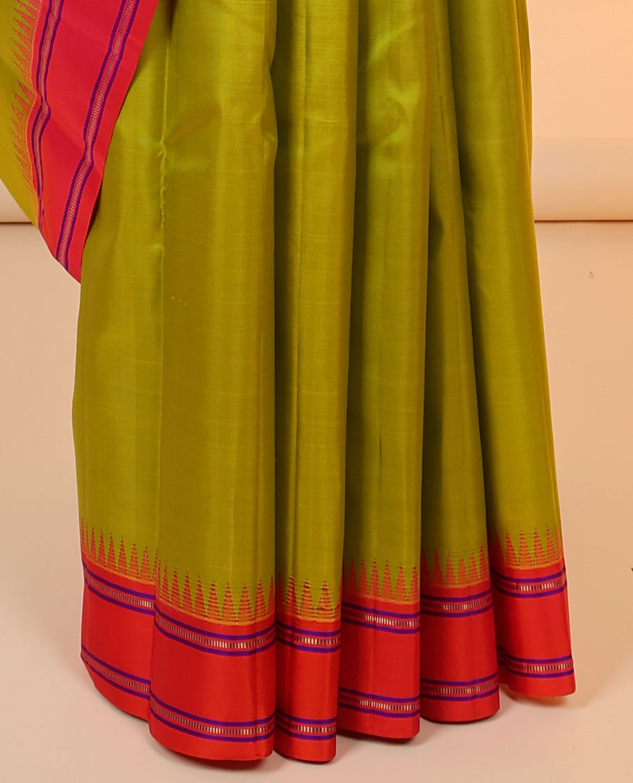 Green plain silksaree, contrast temple rettai pettu muthu design border & zari design pallu