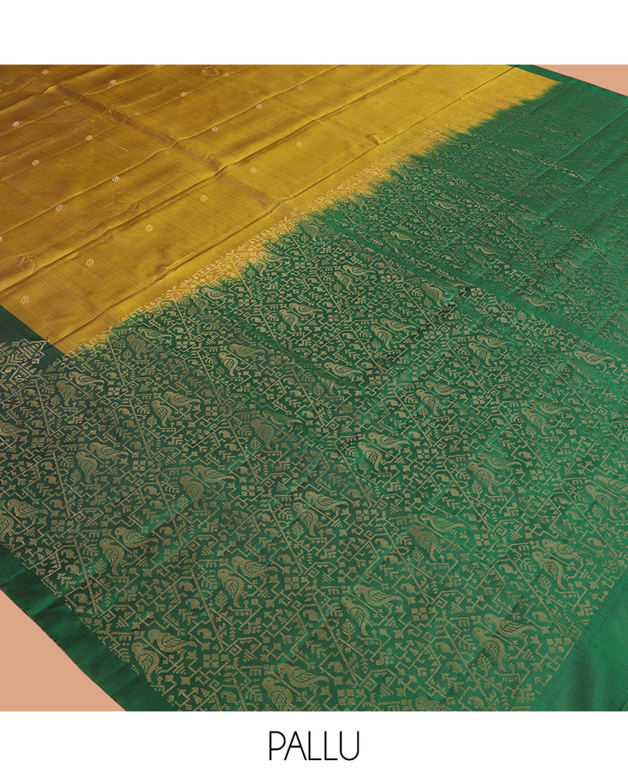 Green Mayuri Lite Silk Mix Saree, Ornamented with Zari Buttas, Complemented By Contrast Border and Pallu of Intricate Design Weave, and a Contrast Blouse