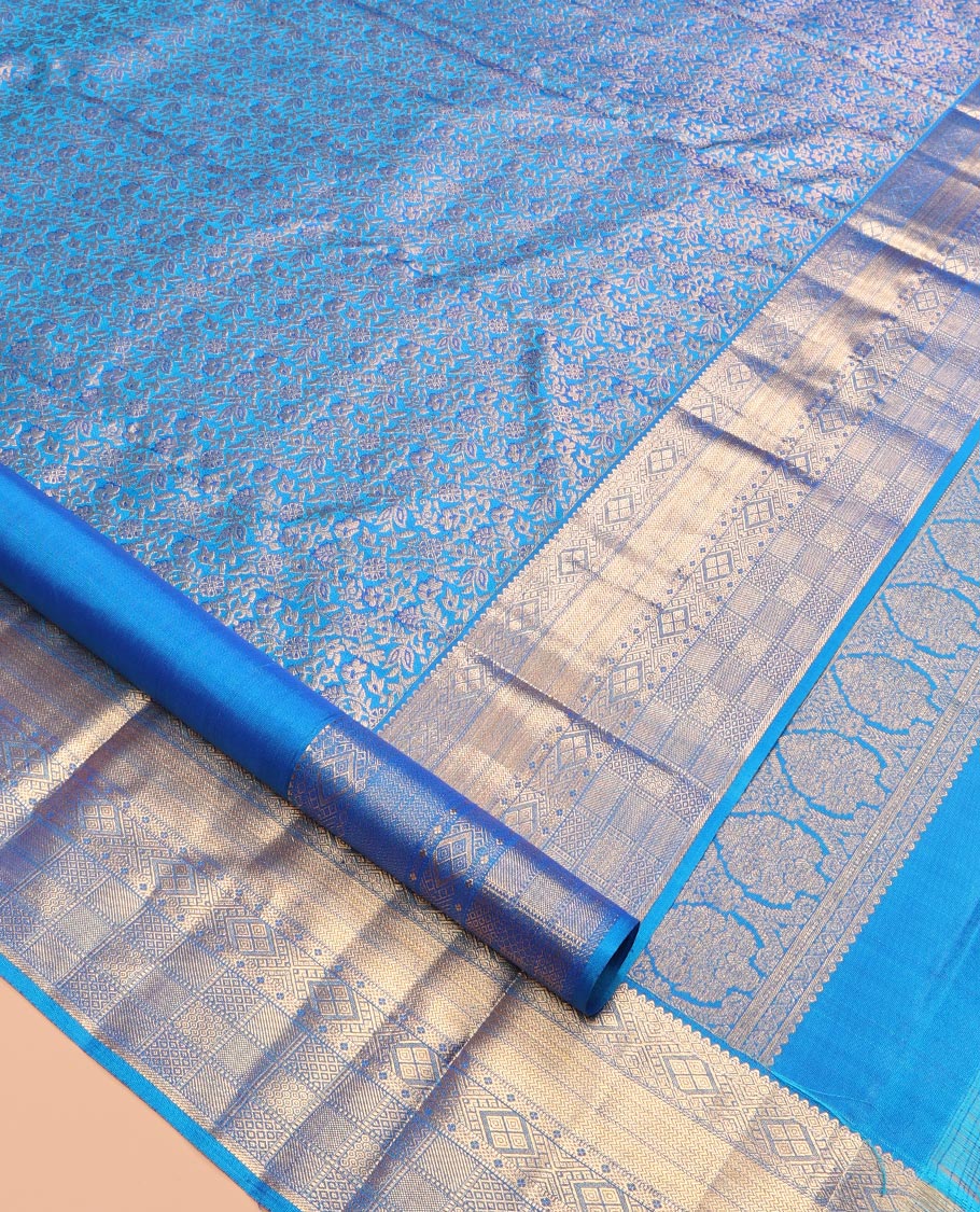 Blue Kanchipuram Wedding Silk Saree, Detailed with Jacquard Design, a Zari Border of Traditional Designs, Grand Pallu, and a Matching Blouse