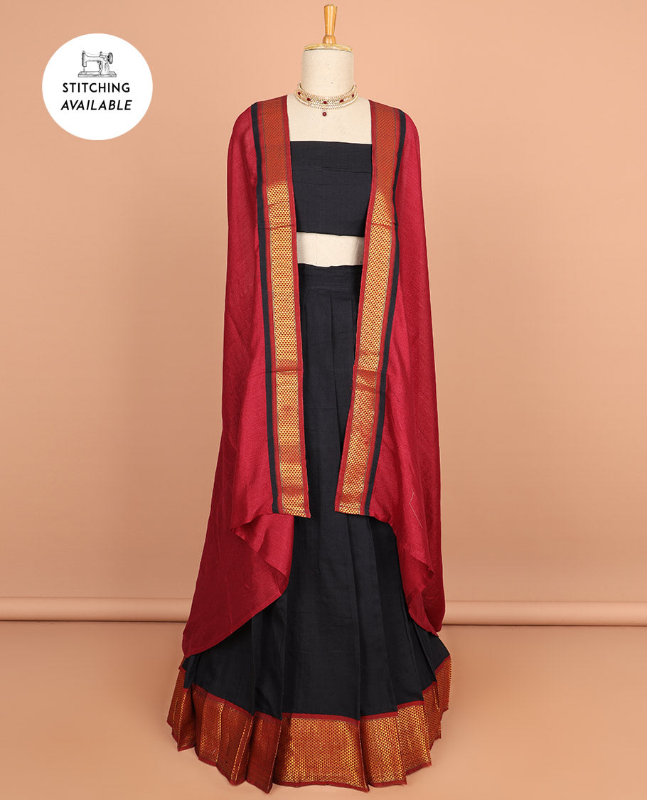 Pink cotton half saree with contrast traditional border , plain blouse & plain dhavani with zari design border