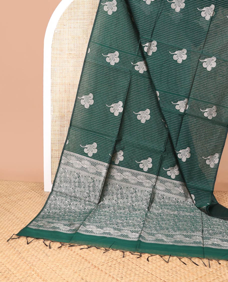 Borderless green striped, floral design semi silk cotton saree with floral jaal design pallu