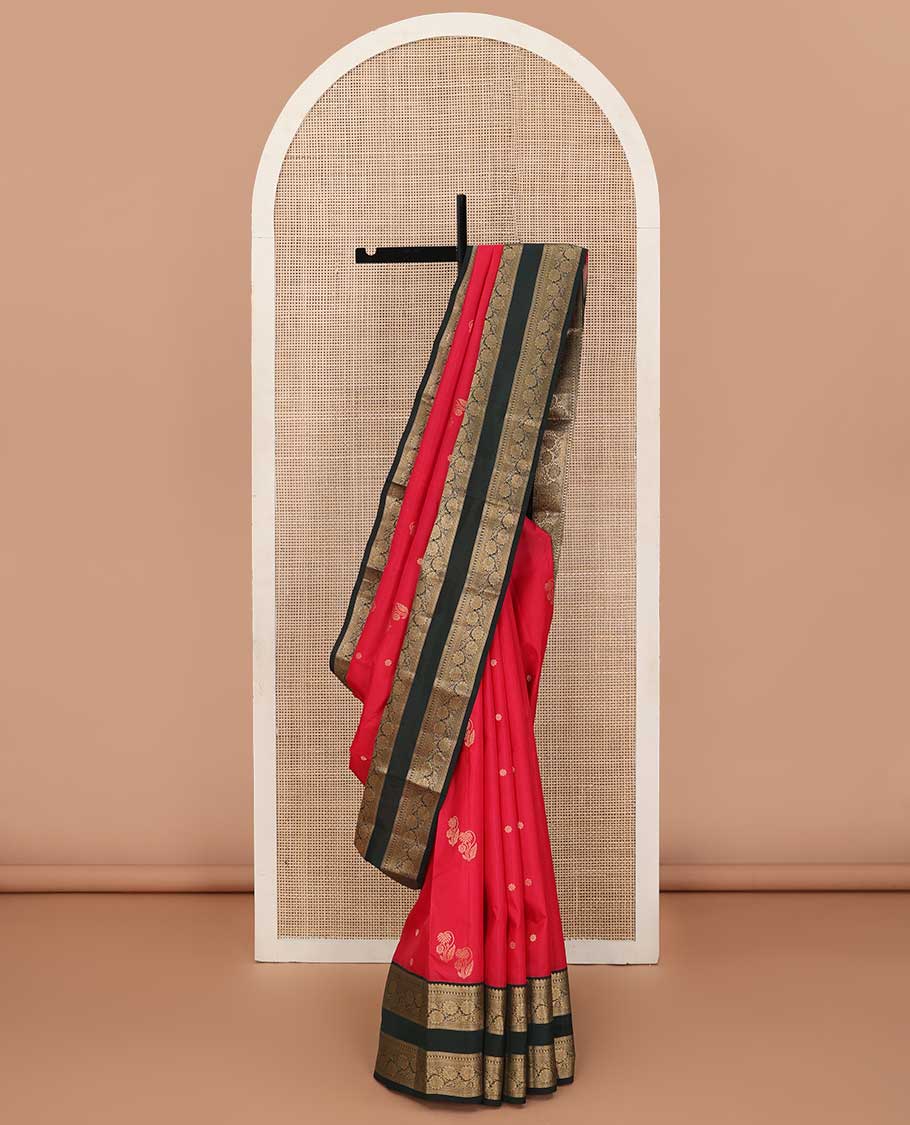 Red zari buttas silk saree, contrast rettai pettu border of manga, paisa and kodi visiry designs, and floral design pallu