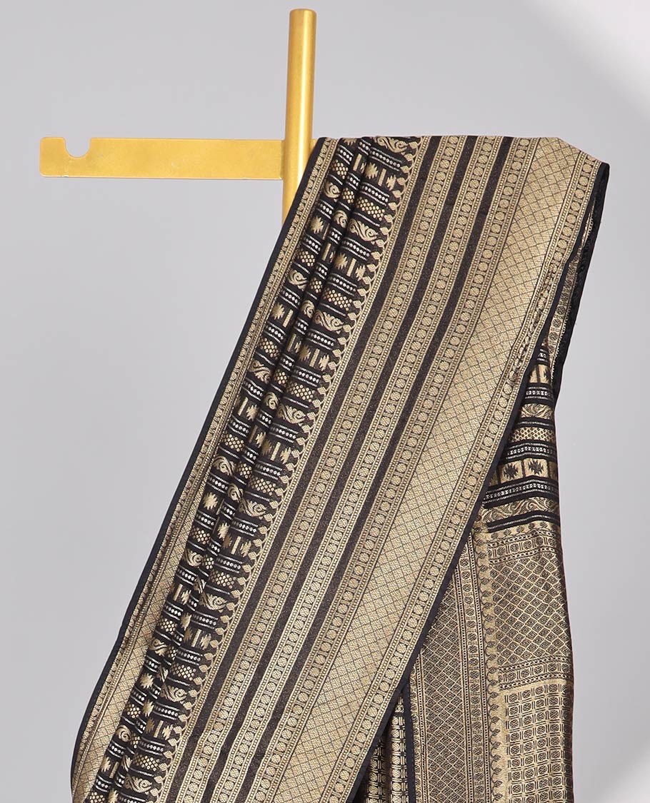 Black geometric semi-banaras dola silk saree with self zari border & argyle pattern, geometric design pallu