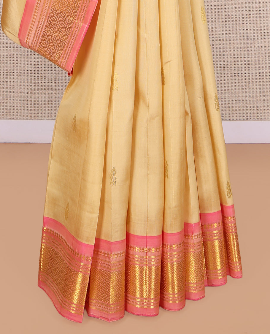 Sandal Kanchipuram Silk Saree, Woven with Zari Buttas, a Contrast One-Sided Border of Panner Sombu, Banaras, Muthu, and Jaal Designs, Zari Design Pallu, and No Blouse