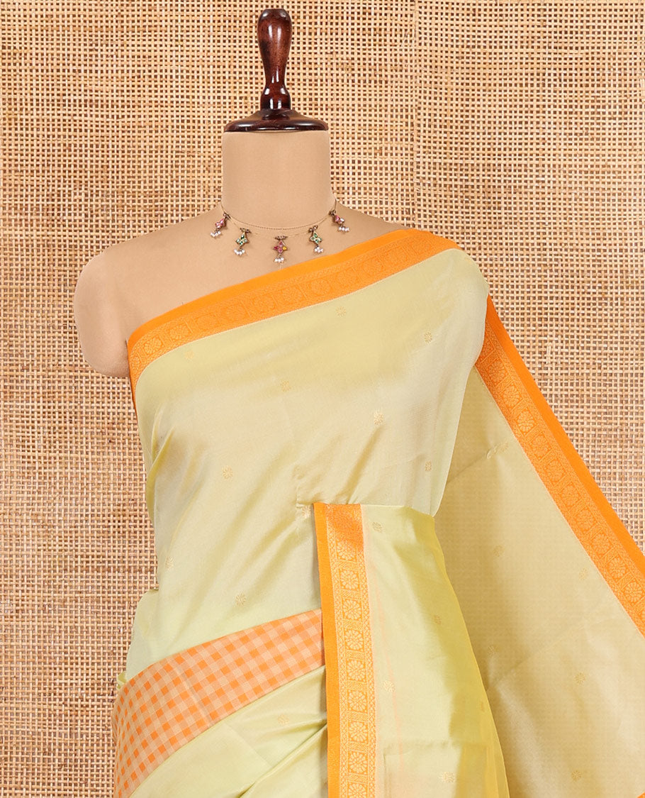 Pista Green Semi-Kanchi Silk Saree, Adorned with Buttas and Checks, a Contrast Traditional Border, Jaal Pallu, and a Contrast Blouse
