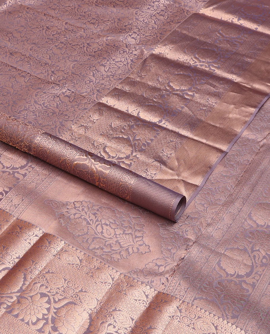 Grey floral-bird jacquard wedding silk saree, zari border of thilakam mokku, muthu, mayil kann & kodi visiry & floral design pallu