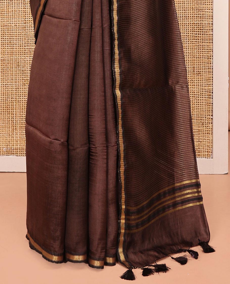 Brown Plain Banana Pith Saree, Subtle Piping Border, Pallu Steeped with Stripes, and Paired with a Matching Blouse