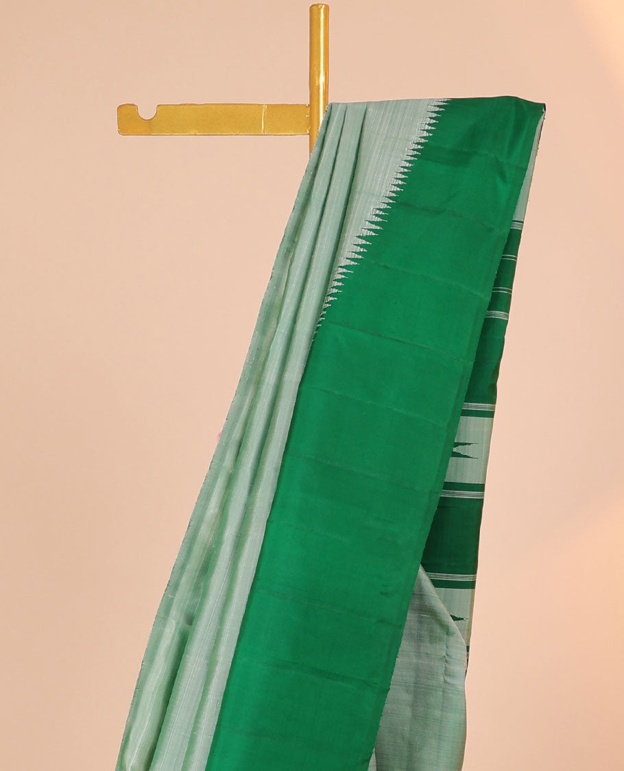 Borderless green temple design kancheepuram silk saree, self-pallu of pillaiyar mokku & stripes