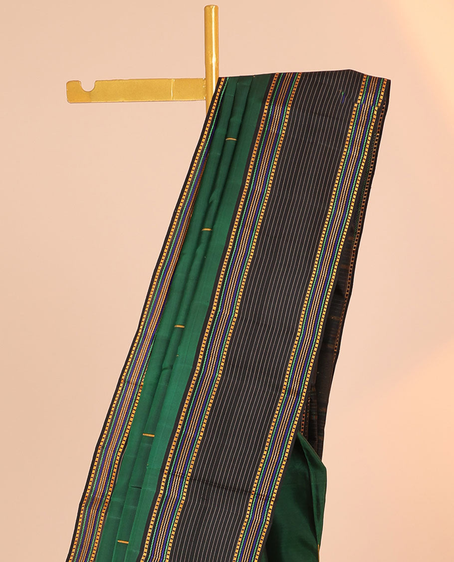 Green malli mokku buttas kancheepuram silksaree, contrast geometric patterns thread border & pallu of stripes & vidarbha