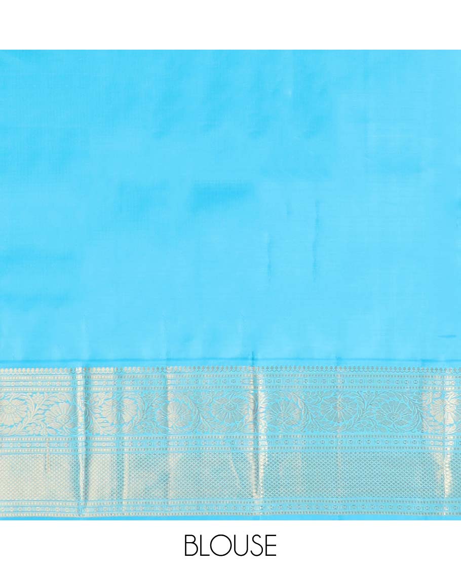Red zari buttas silksaree,contrast korvai border of thilakam mokku,muthu,kodi visiry & kuyil kann & intricate pallu