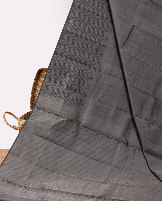 Grey jacquard Vasundhara 3D silk saree, diagonal manga design pallu & chevron design zari border