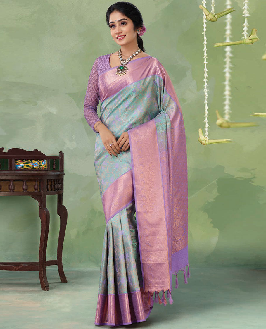 Blue jacquard Kanchipuram wedding silksaree, contrast ogee patterned pallu & border of thilakam,muthu,kodi visiry & jaal