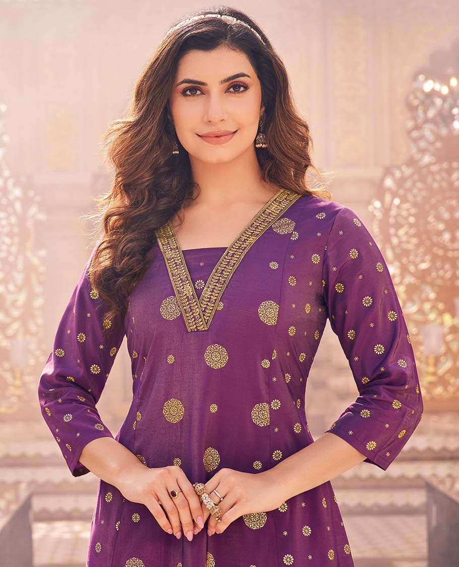 Twara purple unique buttas V-neck 3/4th sleeve umbrella-style a-line below-knee kurti