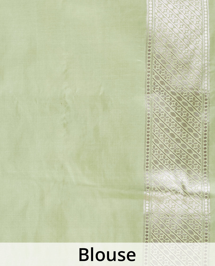Green floral jaal jacquard banaras silk saree, zari border & pallu of intricate designs
