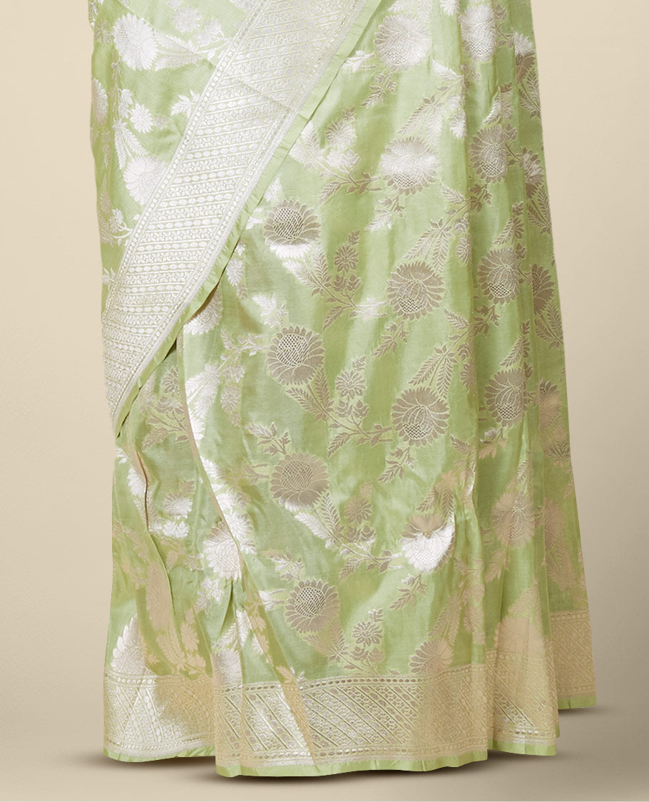 Green floral jaal jacquard banaras silk saree, zari border & pallu of intricate designs