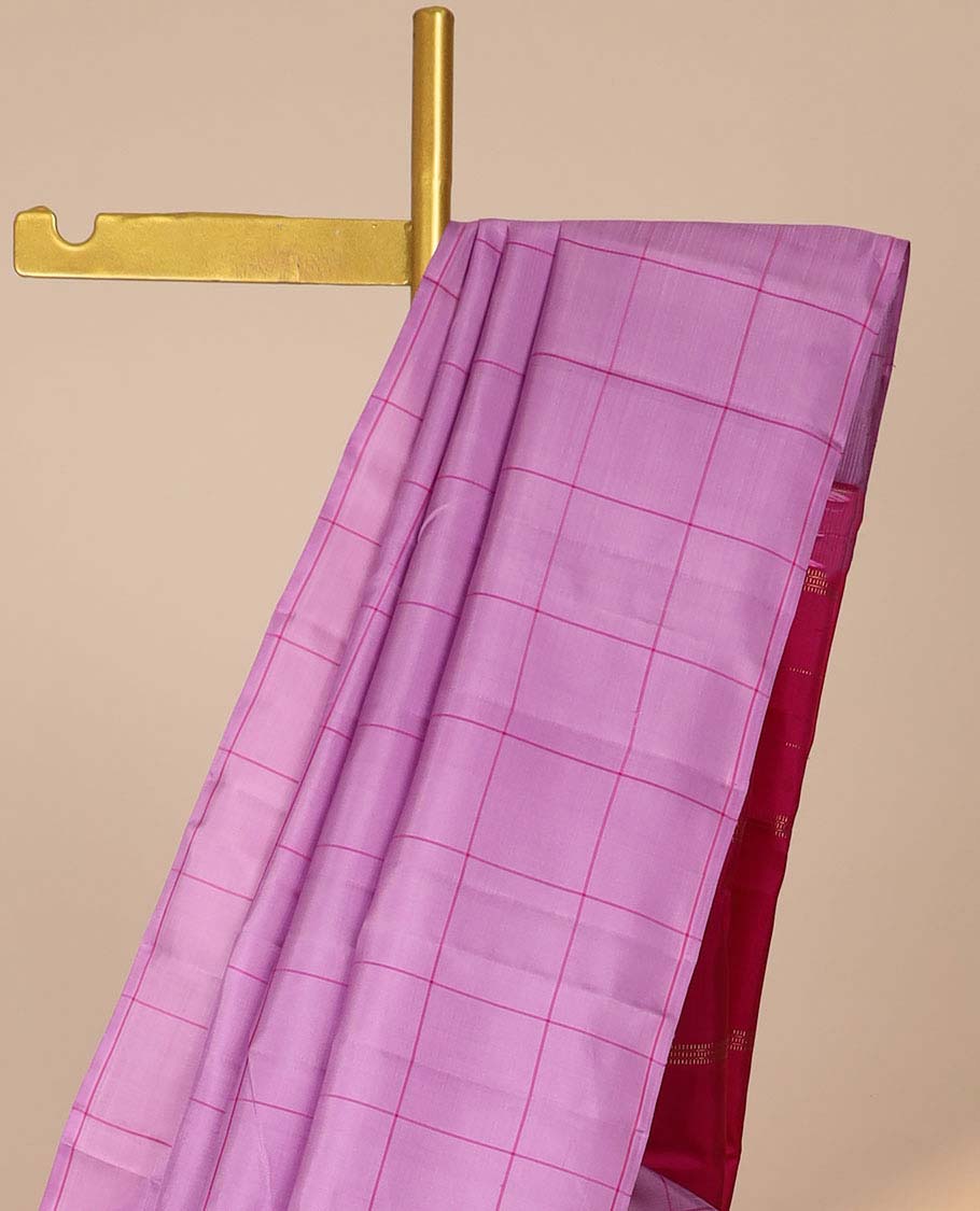 Borderless pink checked design kancheepuram silk saree, contrast pallu of zari stripes