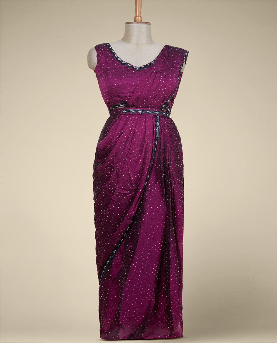 Purple stone embroidered sleeveless leaf-neck readymade saree with belt