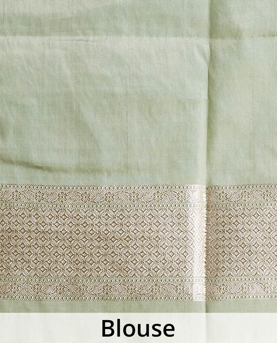 Green floral jaal jacquard design pure banaras silk saree, zari border of intricate designs