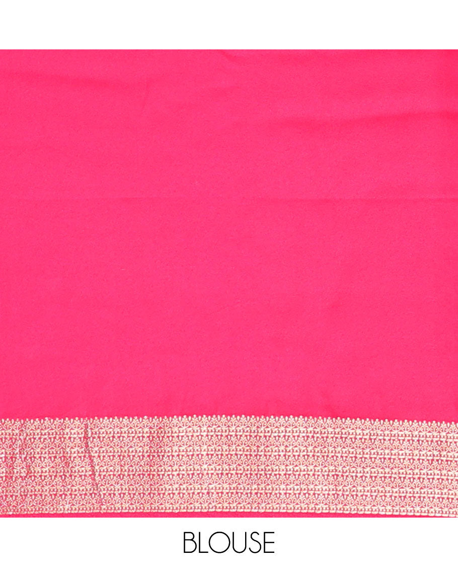 Pink mushru silk saree with floral buttas, floral design border & intricate pallu