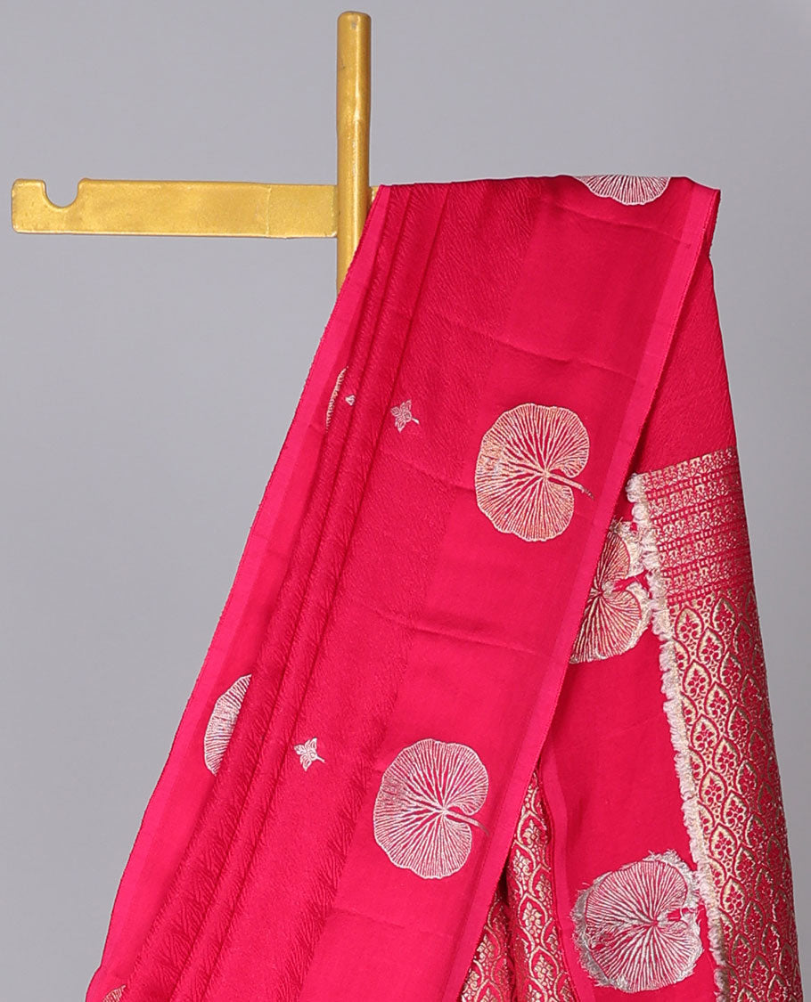 Pink mushru silk saree with floral buttas, floral design border & intricate pallu