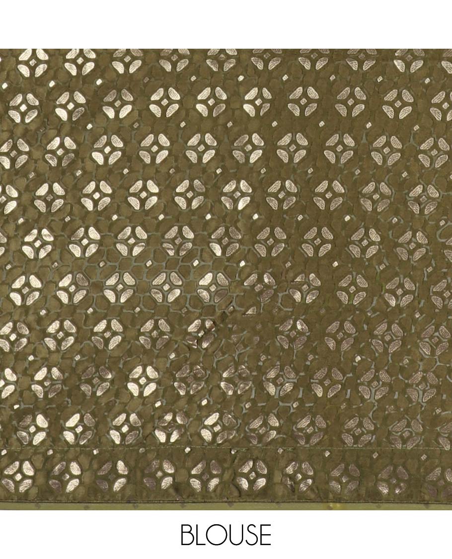 Green five-petal floral motifs printed casual wear saree, plain border