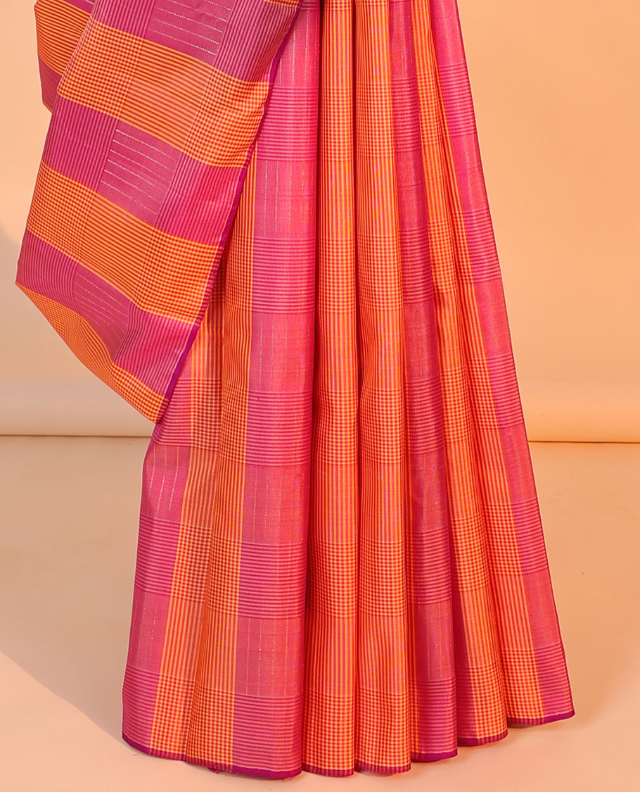 Borderless multi-color checked Kanchipuram silk saree, self-pallu of seppu rekku designs