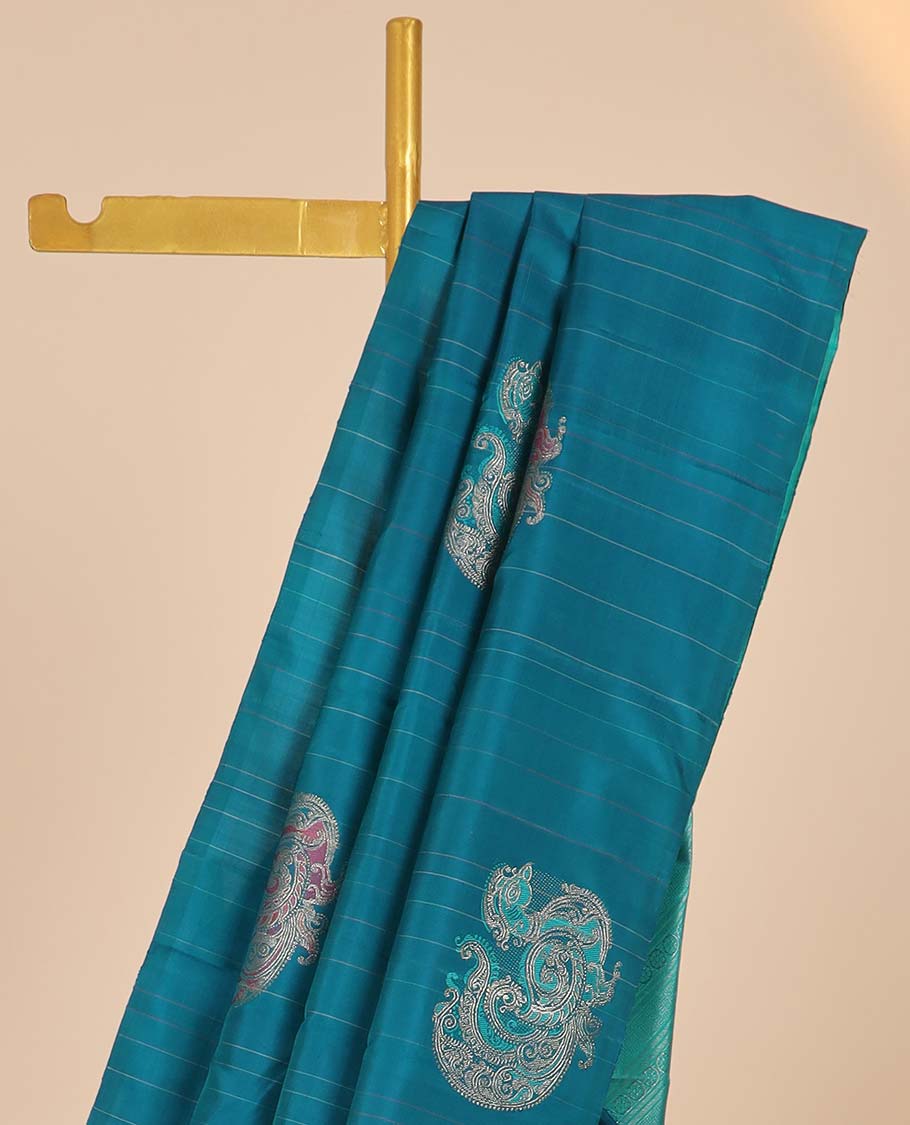 Borderless blue striped & mayil buttas Kanchipuram designer silksaree, contrast pallu of manga mokku & diagonal stripes