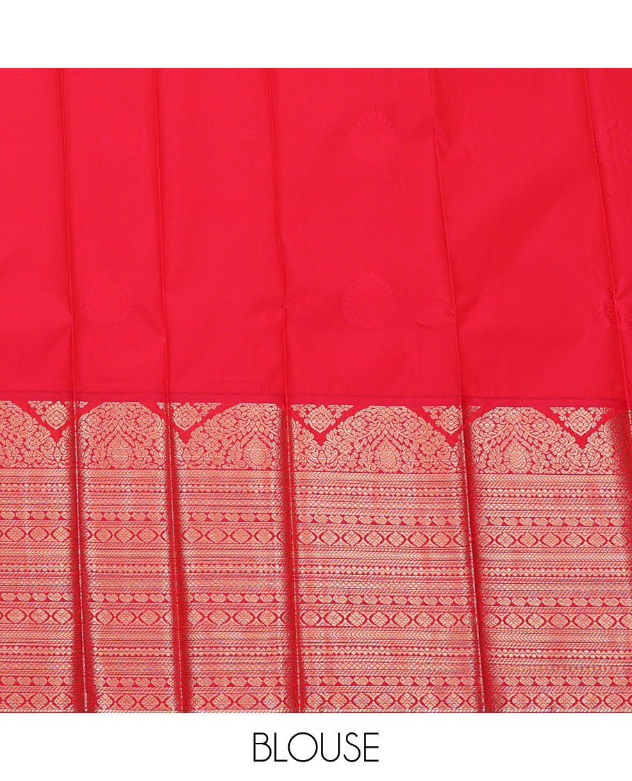 Green Budget Silk Saree Featuring Zari Buttas, Complemented by a Contrast Traditional Zari Design Border, Grand Pallu, and a Contrast Blouse