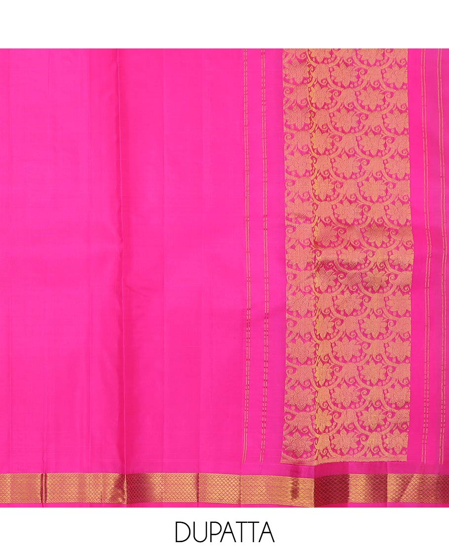 Blue pure-silk half-saree, zari butta enclosed checked with contrast dhavana kodi bordered skirt, contrast zari design blouse, and floral scallop design dhavani