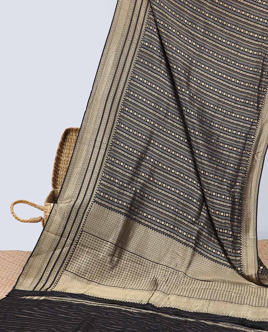 Black geometric semi-banaras dola silk saree with self zari border & argyle pattern, geometric design pallu