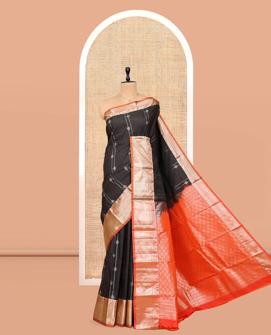 Black Budget Silk Saree, Bedecked with Zari Designs, Complemented by a Contrast Traditional Zari Border, Grand Jaal Pallu, and Contrast Blouse
