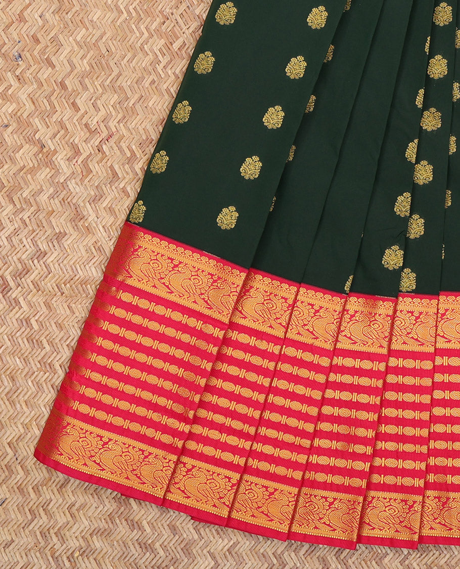 Green Budget Silk Saree, Spotlighted with Zari Buttas, a Contrast Traditional Zari Border, Grand Pallu, and a Contrast Blouse