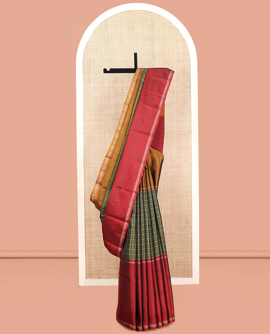 Green Kanchipuram Silk Saree, Sparsely Woven with Checked Design, Complemented by Contrast Rettai Pettu Ganga-Jamuna Border, Zari-Striped Pallu, and Contrast Blouse