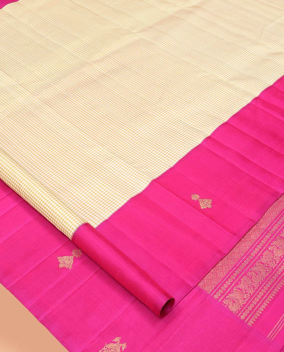 Sandal Kasa-Kasa Checked Kanchipuram Silk Saree, Complemented by a Contrast Korvai Border of Jhumka Buttas, Pallu of Jaal Design, and a Contrast Blouse