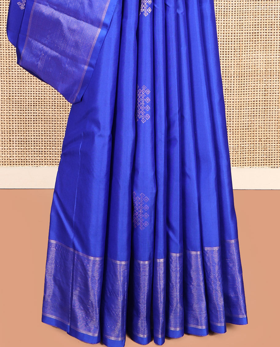 Blue Kanchipuram Silk Saree, Artfully Detailed with Neli Kolam Buttas, Highlighted by Vaira Oosi Striped Border, Contrast Geometric Pallu, and a Contrast Blouse