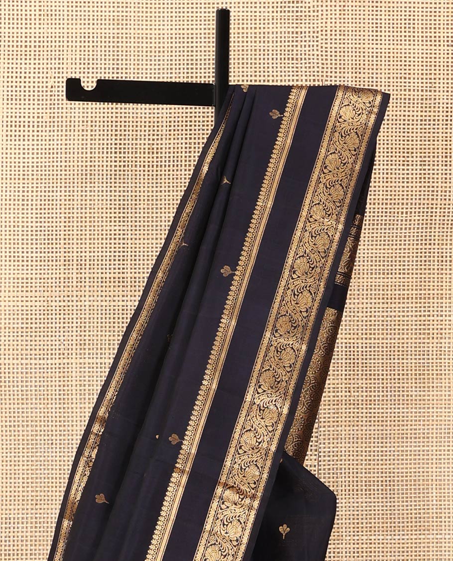 Blue floral buttas soft silk saree, rettai pettu border of thilakam mokku, banaras, and kodi visiry designs