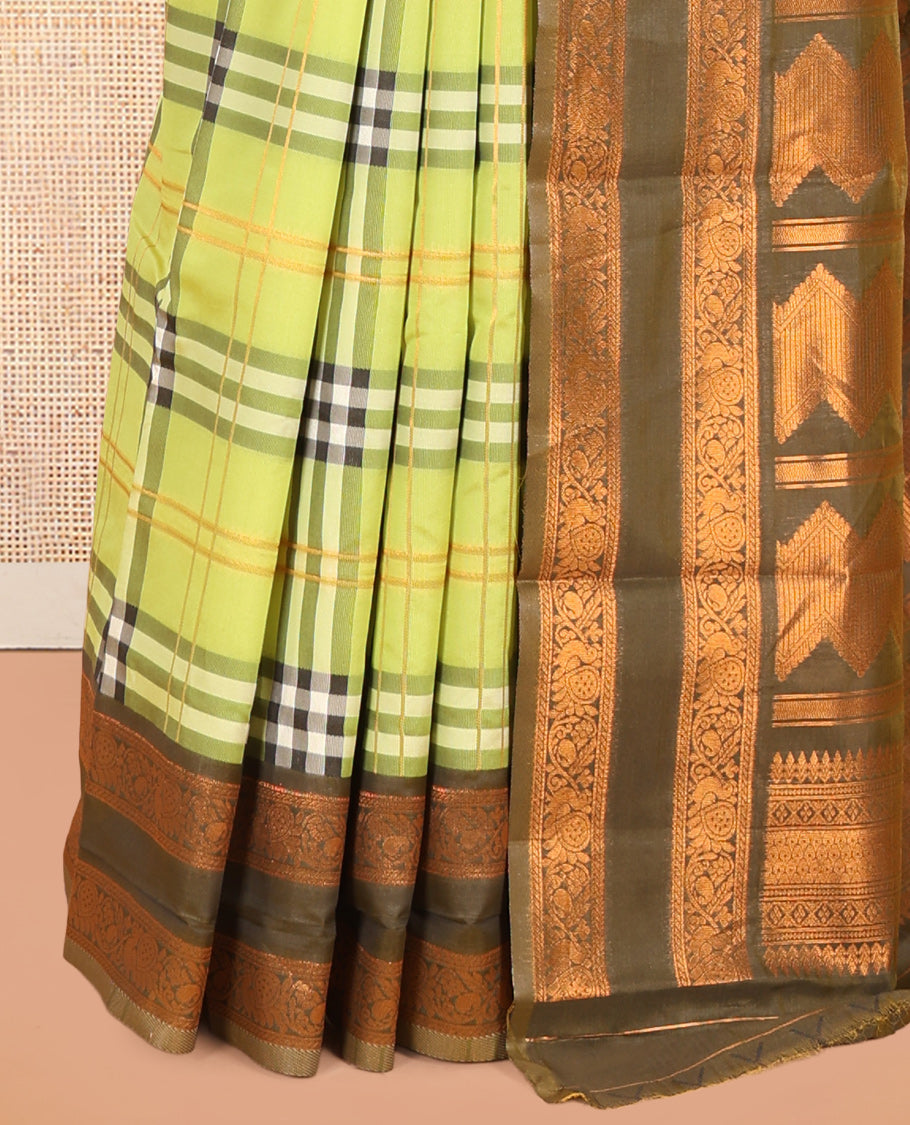Liril Green Burberry Checked Litchi Saree, a Contrast Rettai Pettu Border, Grand Pallu, Contrast Blouse