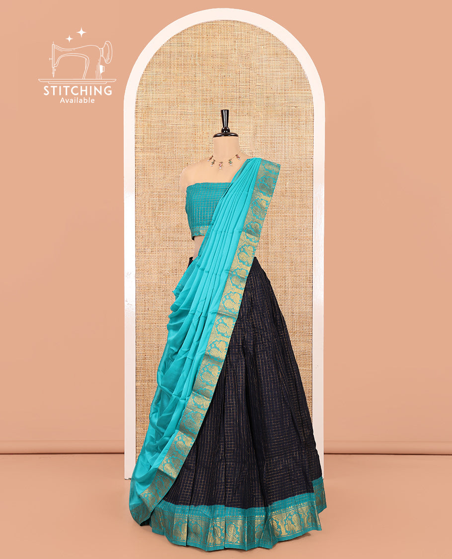 Green-Black Sungudi Cotton Half-Saree Set, Adorned with Zari-Checked Skirt, Contrast Peacock Border, Contrast Blouse, and Syska Georgette Dupatta