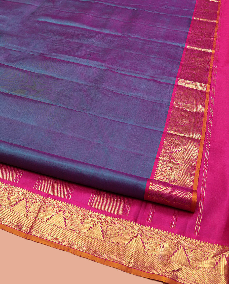 Blue Plain Kanchipuram Silk Saree, Complemented by a Contrast Border of Rekku, Muthu, Mayil Kann, Mayil, Thazampoo Rekku, and Zari Stripes, Pallu of Zari Designs, and Paired with a Contrast Blouse