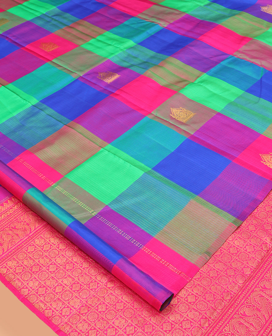 Borderless Multi-Color Palum Pazhamum Checked Kanchipuram Silk Saree, Adorned with Zari Buttas, Complemented by a Contrast Butta Enclosed Checked Pallu, and a Contrast Blouse