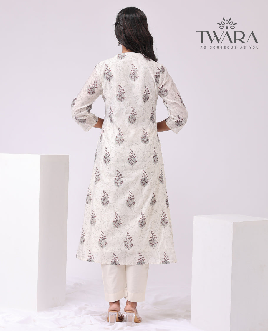 Twara white floral design v neck, 3/4 th sleeve, below knee lenght with straight pants & plain dupatta