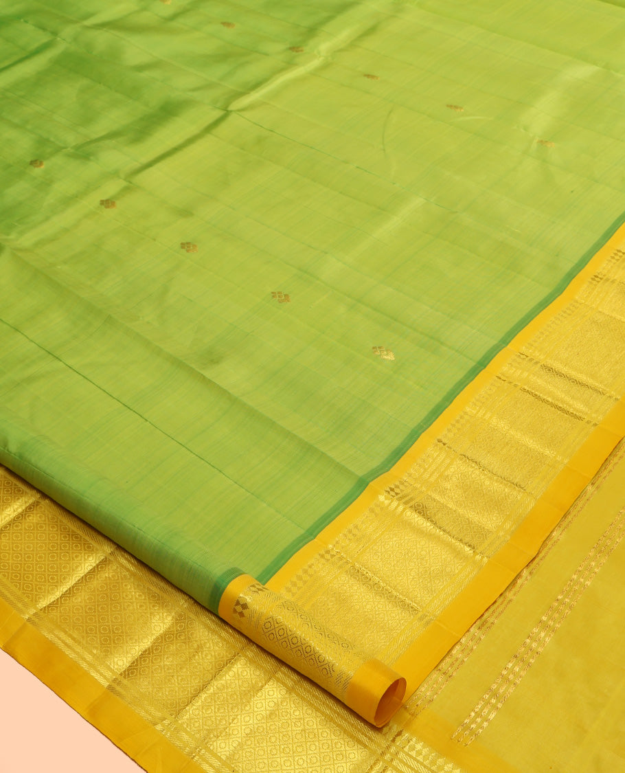 Parrot Green Kanchipuram Silk Saree