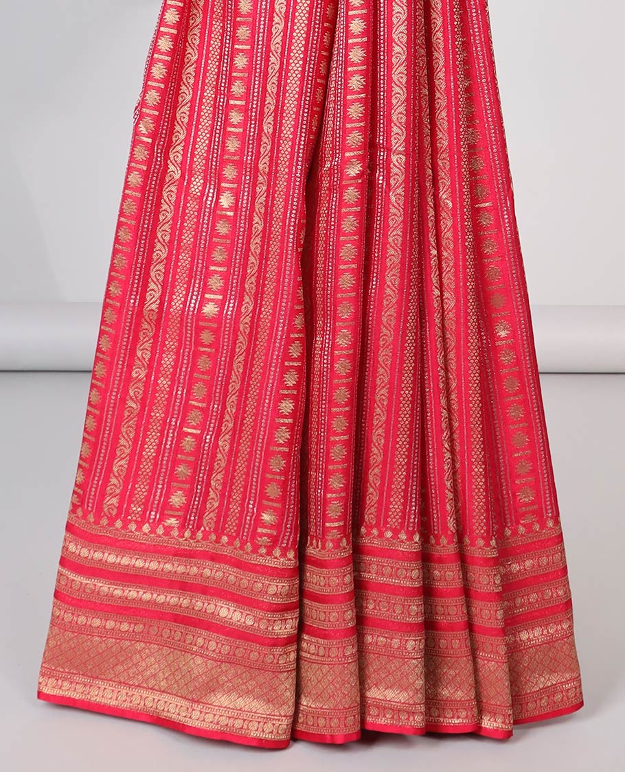 Red geometric semi-banaras dola silk saree with self zari border & argyle pattern, geometric design pallu