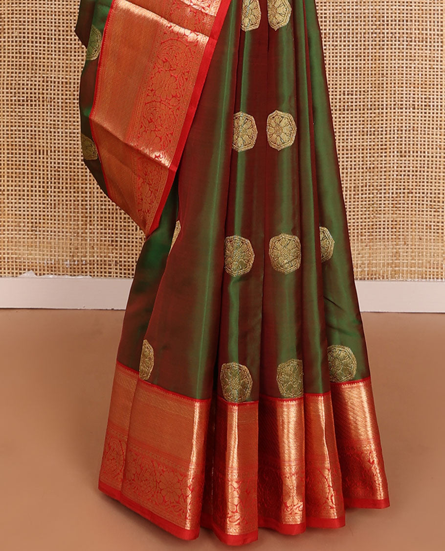 Green zari buttas Vasundhara elite silksaree, contrast zari border of rekku,muthu,floral & paisleys & jaal pallu